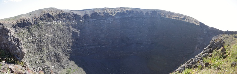 Pano Vesuv Krater.jpg